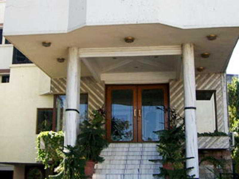 Hotel Chicago Ahmedabad Exterior foto
